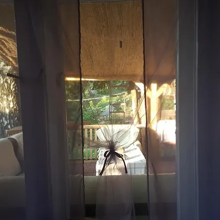 Kis Sziget Vendeghaz Apartment *