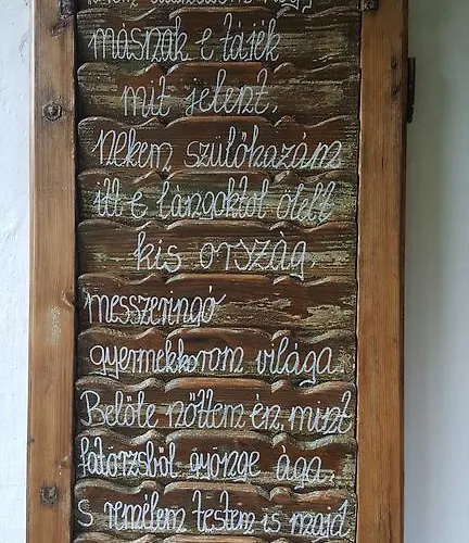 Kis Sziget Vendeghaz *