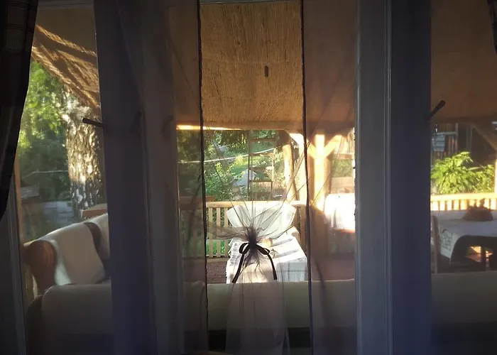 Kis Sziget Vendeghaz 아파트 *